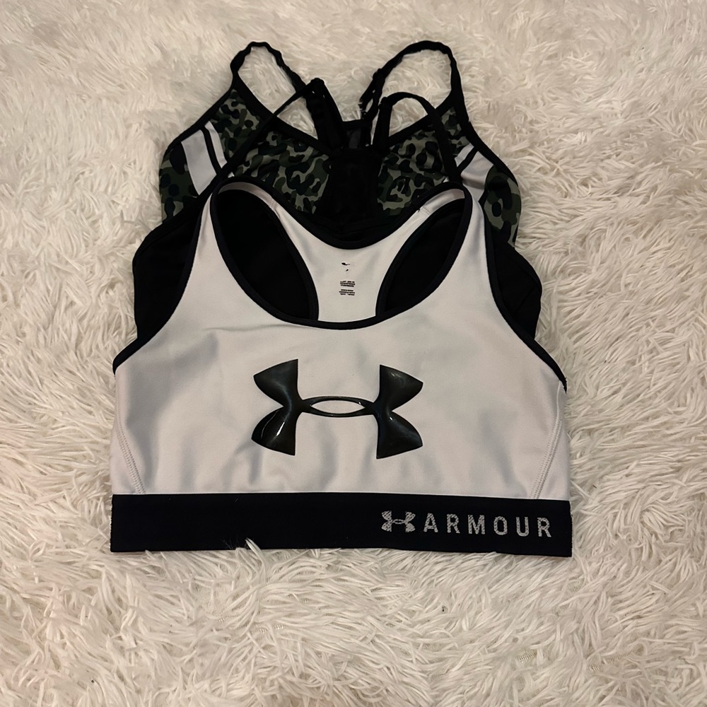 Bundle of 3 women’s size small sports bras!!!! Pre-loved